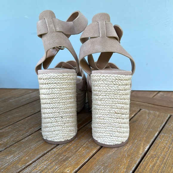 Marc Fisher platform light natural suede espadrille platform 9M sandal - Picture 3 of 8